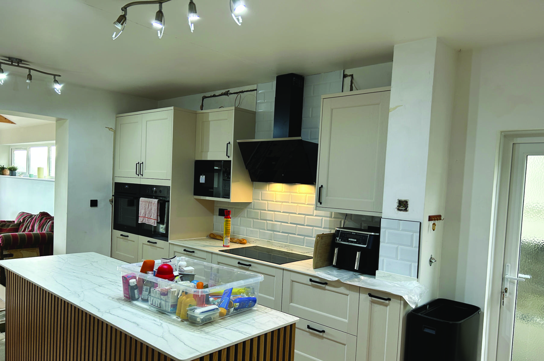 kitchen sockets and lights